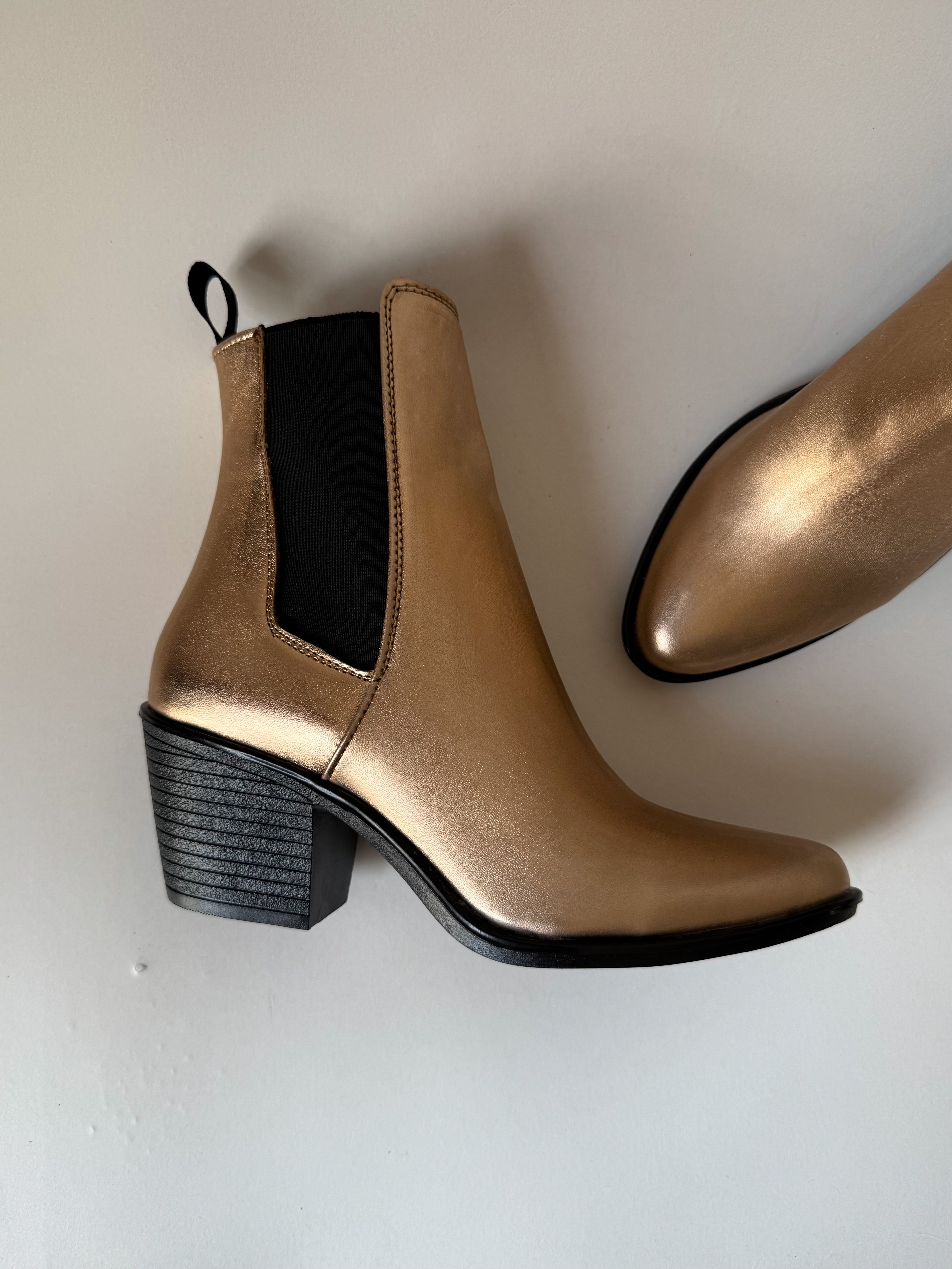 Botín Nora Rose Gold