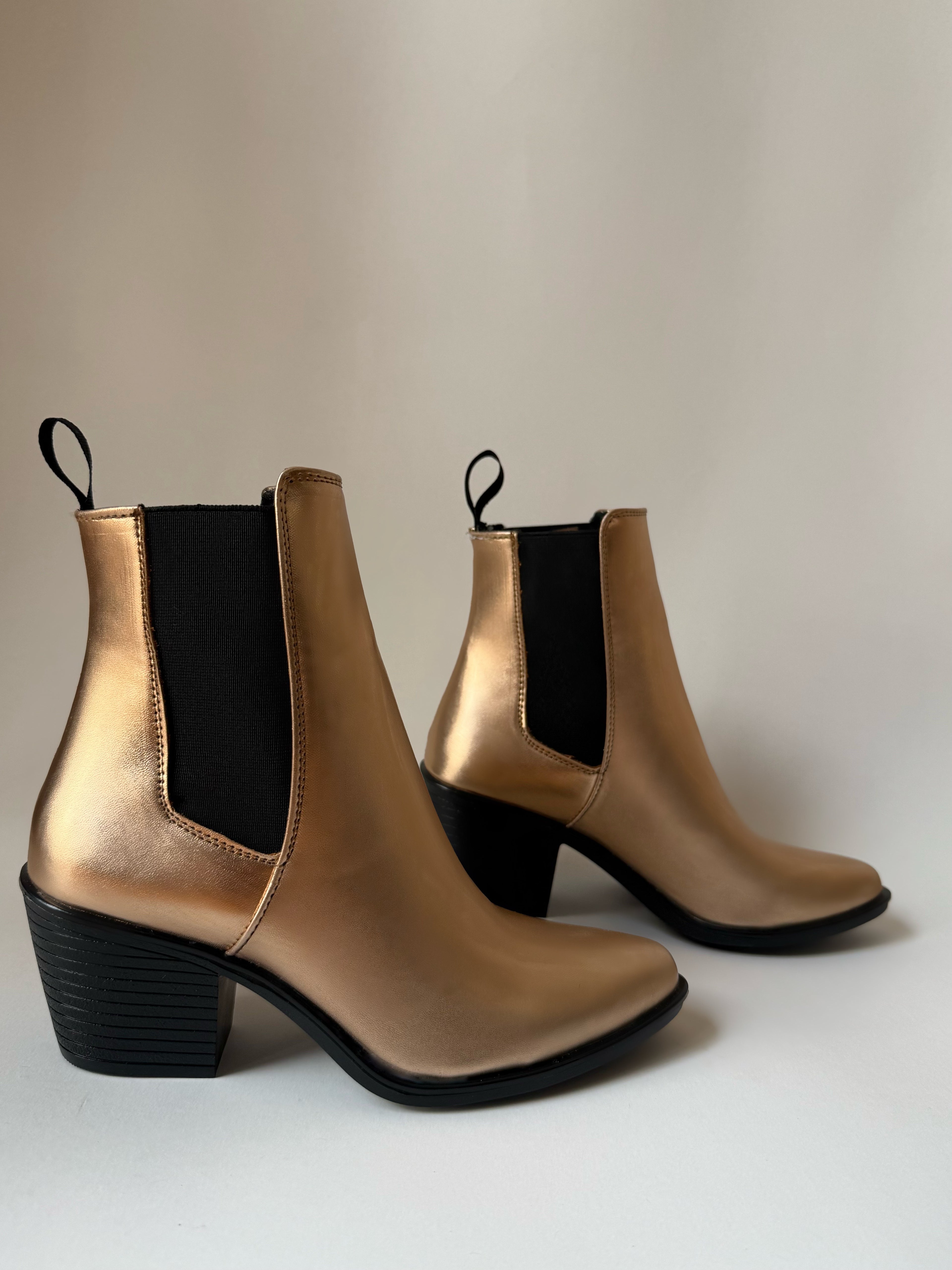 Botín Nora Rose Gold