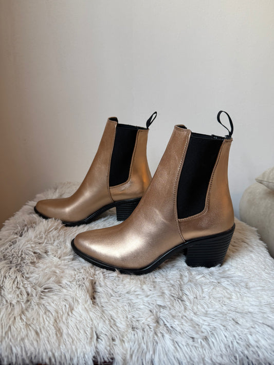 Botín Nora Rose Gold